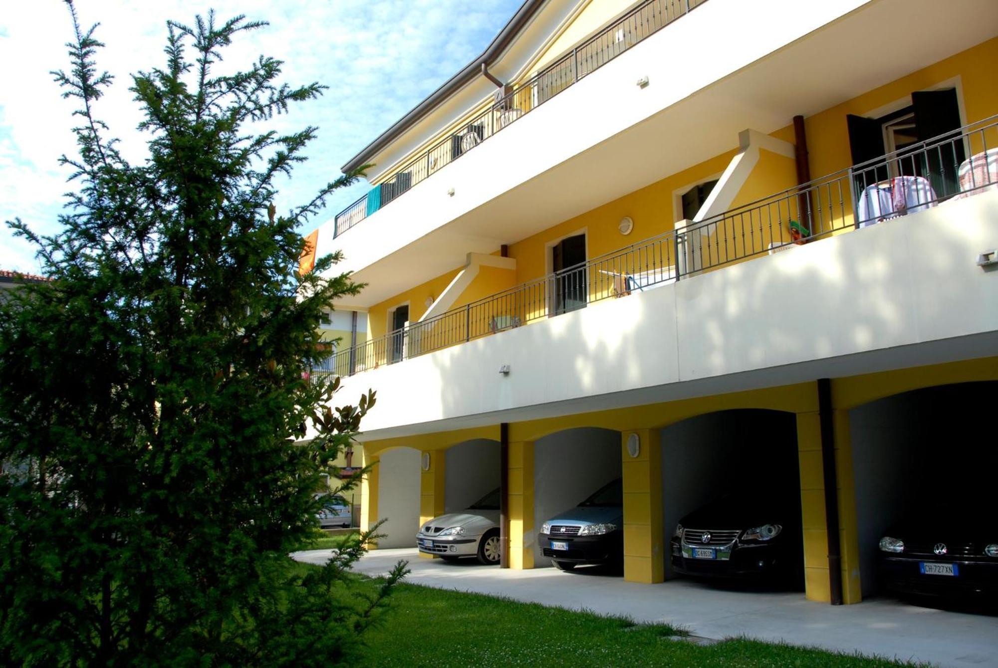Peaceful Flat With Terrace And Wi-fi - Beahost Bibione